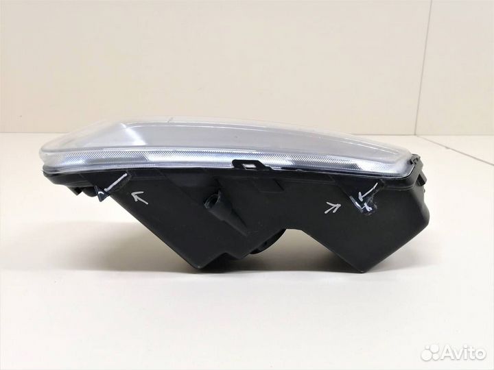 Фара противотуманная левая Volkswagen Polo HB 2009