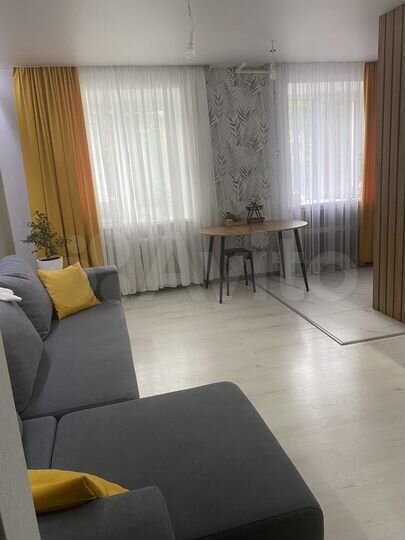 3-к. квартира, 58 м², 2/5 эт.