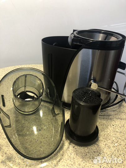 Соковыжималка центробежная Smile Je2305