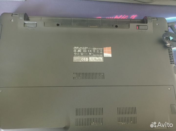 Ноутбук asus