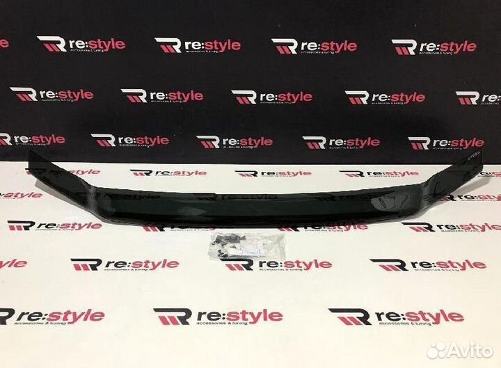 Дефлектор капота Toyota Land Cruiser 200