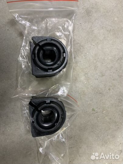 Втулки стабилизатора перед Mazda 3