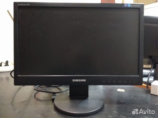 Монитор Samsung 943SN
