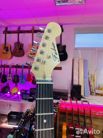 Электрогитара Fabio Новая