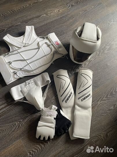 Экипировка (защита) для занятий каратэ киокушинкай