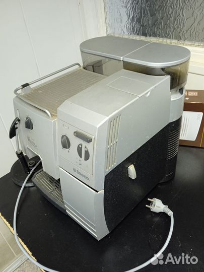 Кофемашина saeco