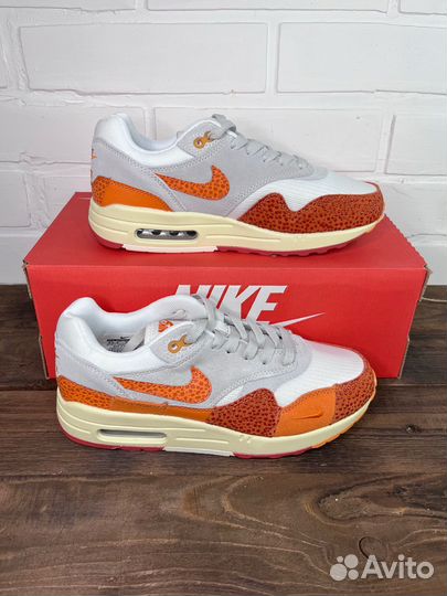 Кроссовки nike 39