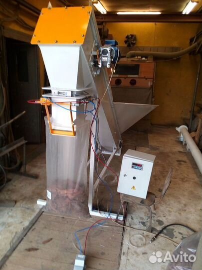 Дозатор весовой для торфа, пеллет, угля, зерна