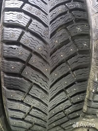 Michelin X-Ice North 4 205/65 R16