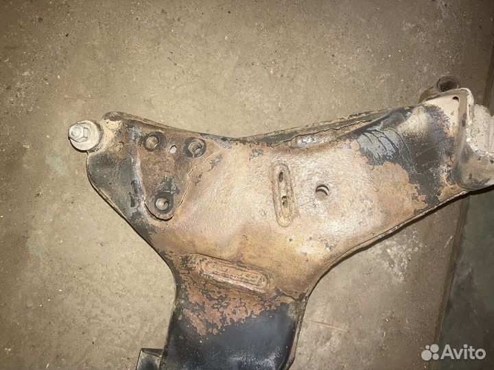 Подрамник нисан альмера классик