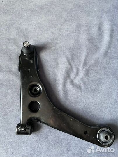 Амортизаторы передние на lancer 9 оригинал