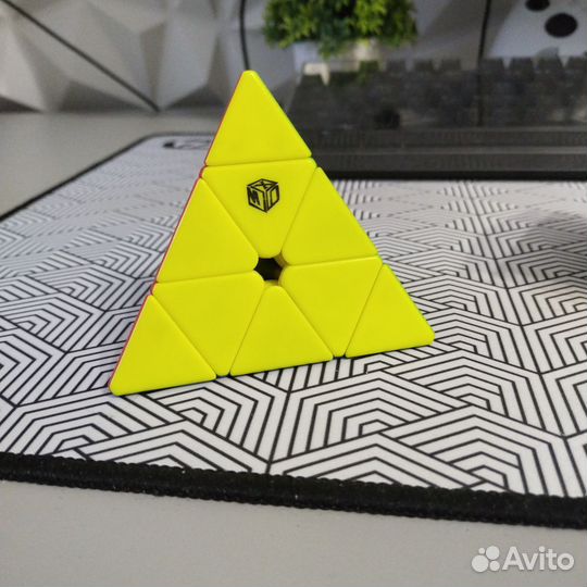 Gan 354 m и X-man пирамидка