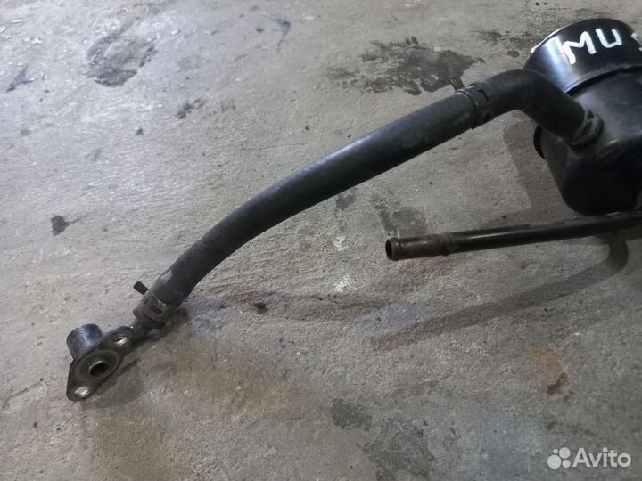 Бачок гура Ssang Yong Musso