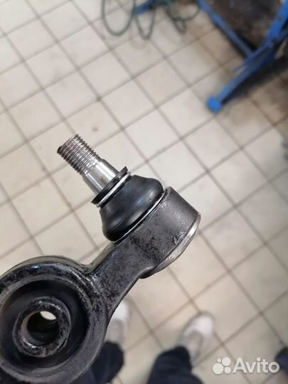 Рычаг Митсубиси Галант 8/Mitsubishi Galant 8