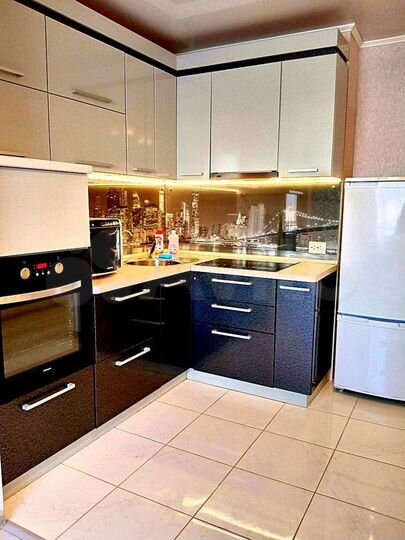 2-к. квартира, 50 м², 8/10 эт.