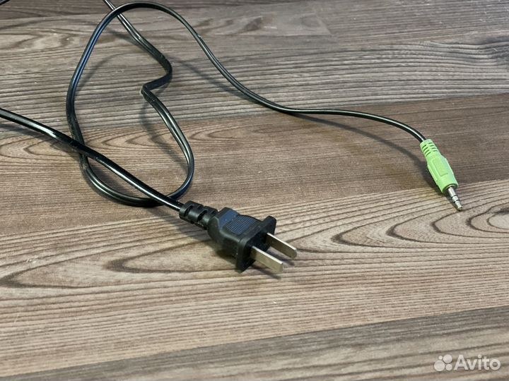 Колонки для компьютера с сабвуфером Samsung