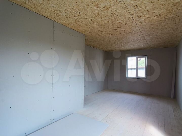 Дом 173 м² на участке 4 сот.