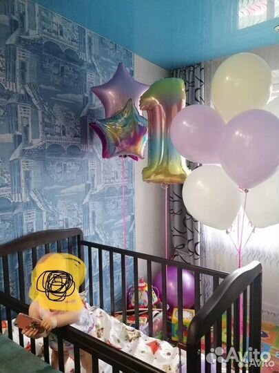 Детская кроватка с маятником