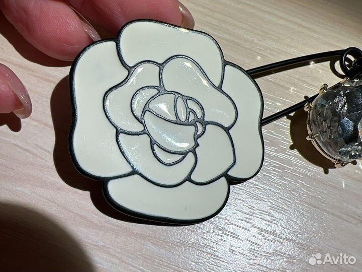 Брошь булавка