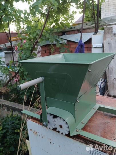 Дробилка для винограда