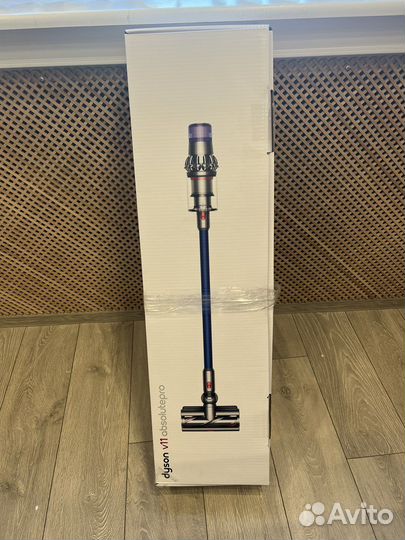 Пылесос Dyson V11 новый