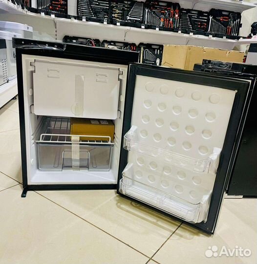 Встраиваемый автохолодильник 50 литров