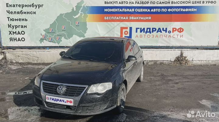 Стекло заднее Volkswagen Passat B6 3C5845051AA
