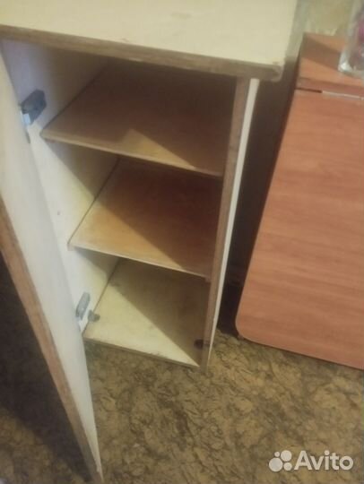 Тумбочка бу для книг, белья