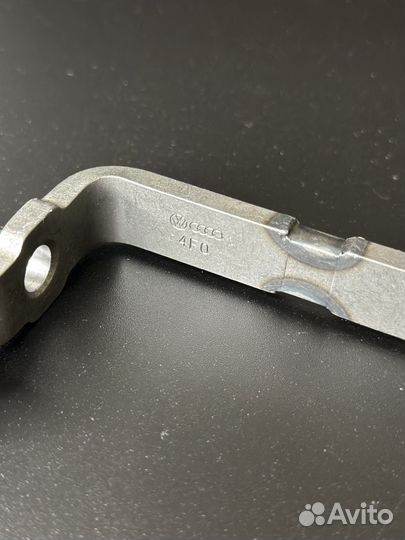 Вилка пятой передачи Volkswagen Transporter T4 1.9