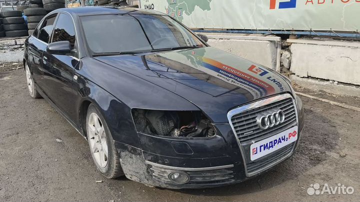 Решетка вентиляционная Audi A6 (С6) 4B0819181C