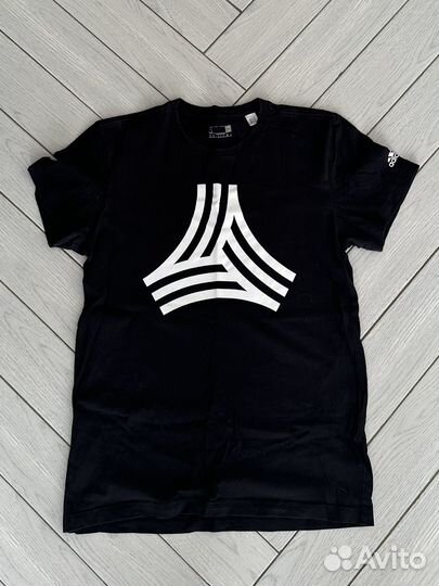 Футболка Adidas
