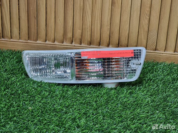 Габарит лев Nissan Patrol Safari 1987-1997 Y60