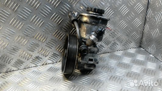 Насос гу дизельный toyota avensis T25 (89U17BT01)