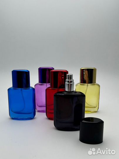 Графины,флаконы для духов и другое, оптом