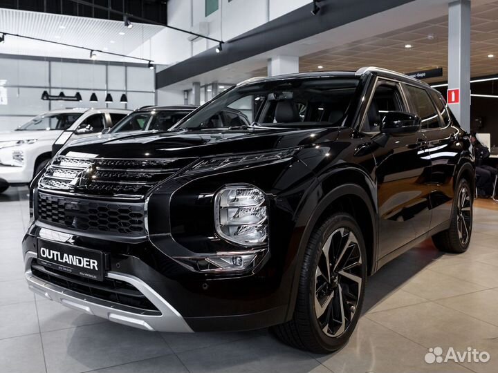 Mitsubishi Outlander 2.5 CVT, 2023