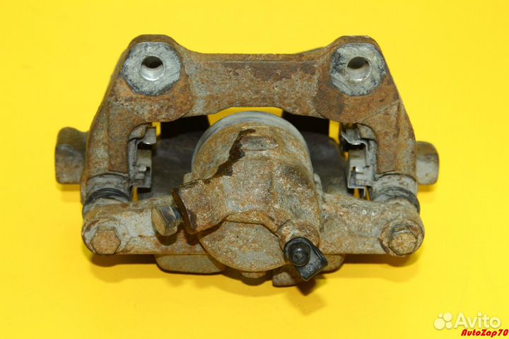 Range Rover Sport L320 Суппорт задний правый