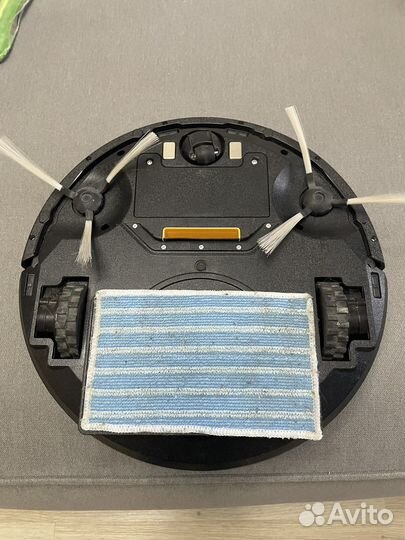 Робот пылесос redmond