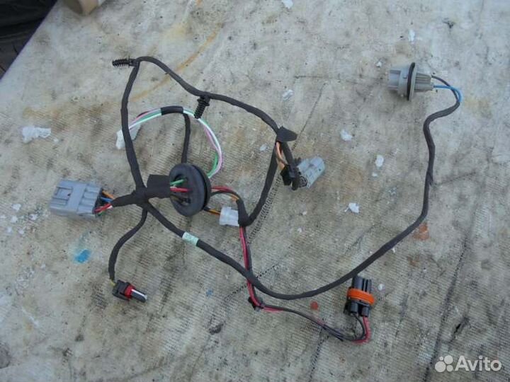 Проводка фары правая Mitsubishi Outlander GG2W