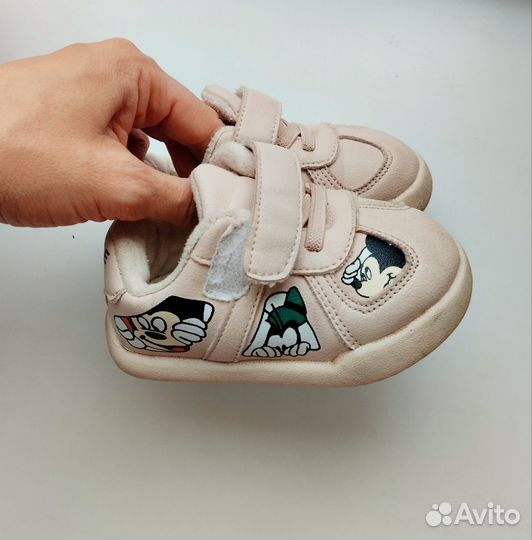 Кроссовки детские утеплённые