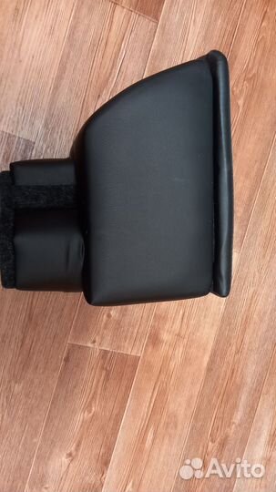 Подлокотник на кия рио