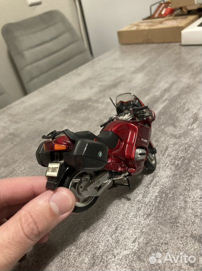 Модель мотоцикла BMW R1100