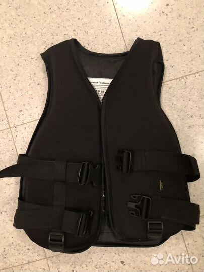 Неопреновый спасательный жилет