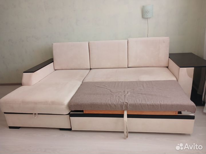 Большой угловой диван бу