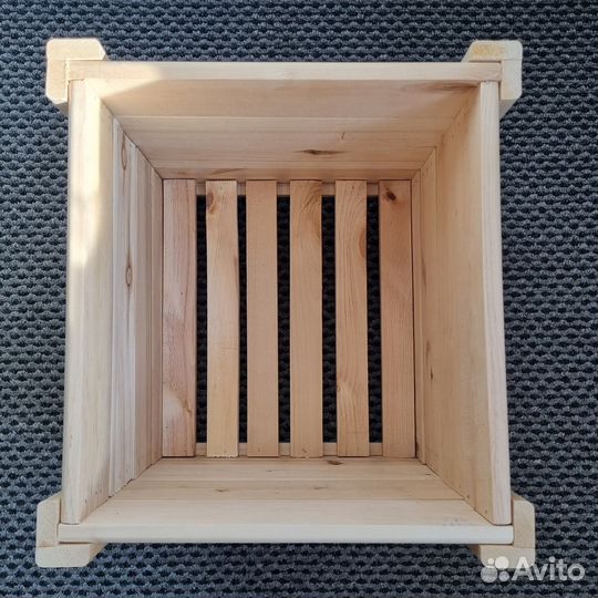 Деревянные кашпо для цветов