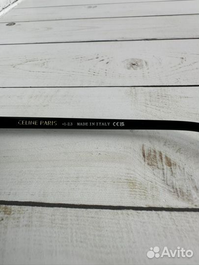 Солнцезащитные очки Celine CL40364U
