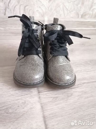 Ботинки для девочки