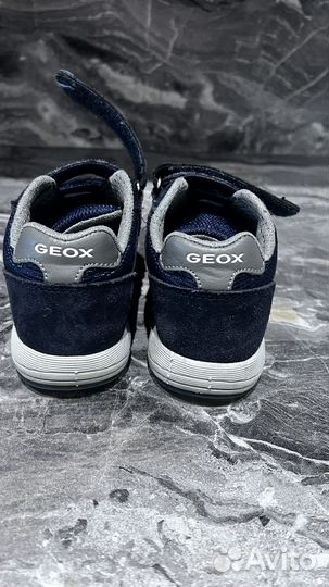 Кроссовки geox