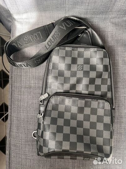 Сумка - рюкзак,слинг Louis Vuitton