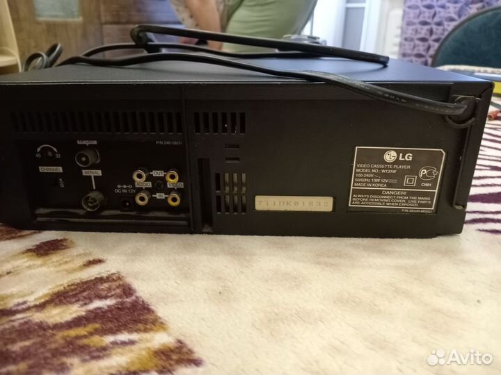 Видео магнитофон LG