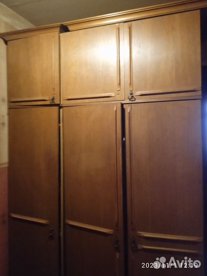 Прихожая со шкафом бу